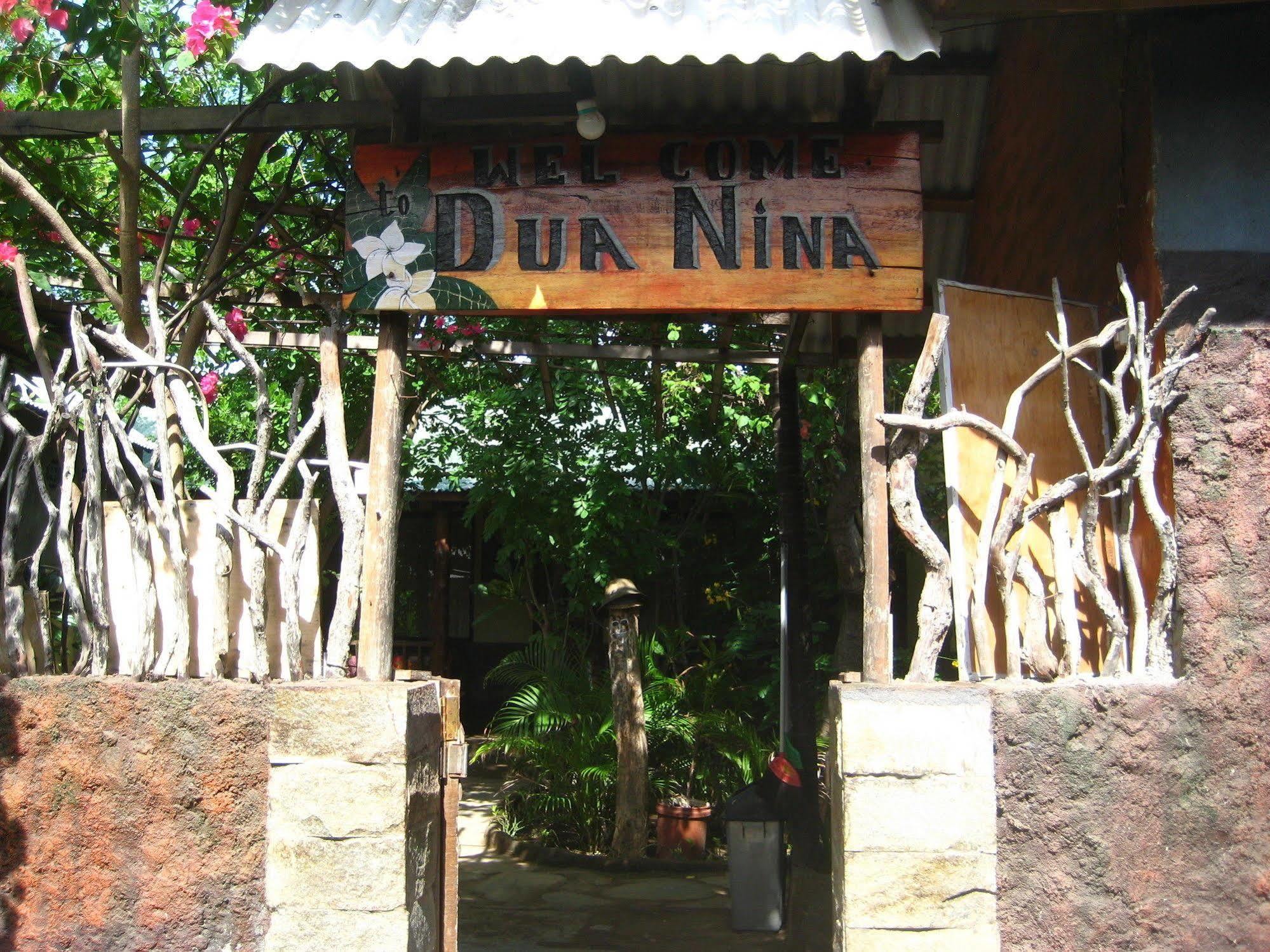 Dua Nina Homestay Gili Trawangan Exterior photo